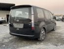 Hyundai Staria COMFORT HYUNDAI STARIS 3.5 V6 PETROL 11 STR 2025 MODEL