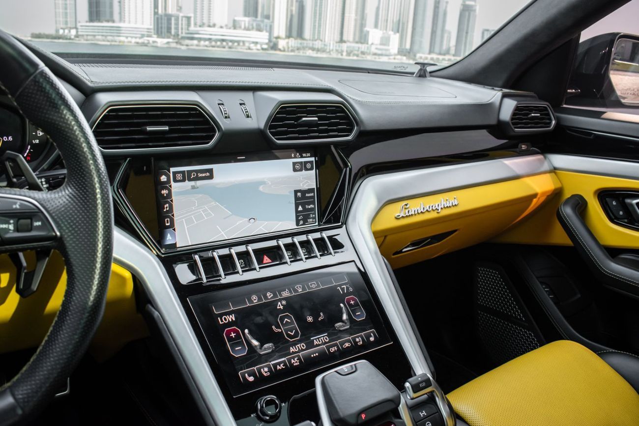 Lamborghini Urus STD 4.0T V8 12500M/P WITH 0% DOWNPAYMENT URUS 2021 GCC FULLY LOADED