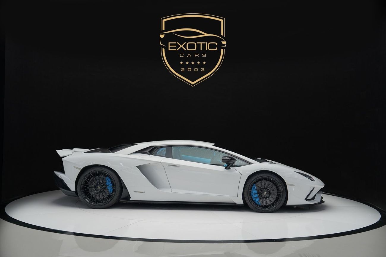 لامبورغيني أفينتادور 6.5L V12