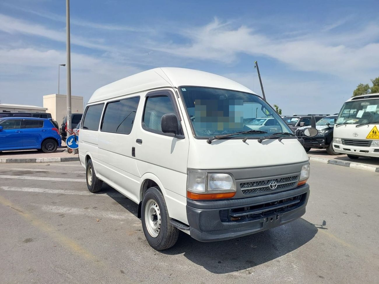 Toyota Hiace (RAMADAN OFFER) TOYOTA HIACE VAN RHD 2003 MODEL 2.4 L PETROL AUTOMATIC(PM02943)