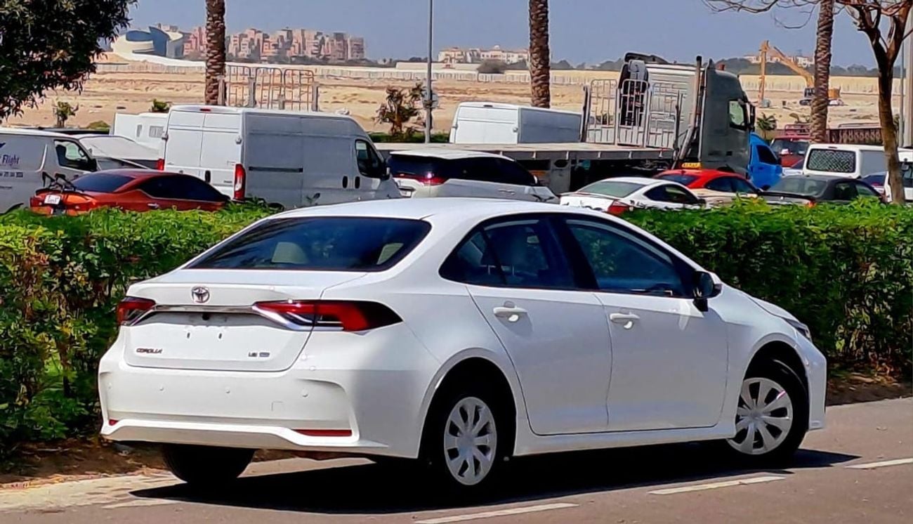 تويوتا كورولا XLI 760/- شهريًا | دول مجلس التعاون الخليجي | مثبت سرعة، كاميرا، نظام تحديد المواقع العالمي (GPS) | خالي