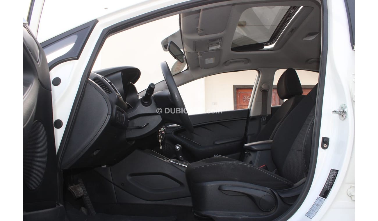 Kia Cerato LX Kia Cerato 2018 White GCC Full Option
