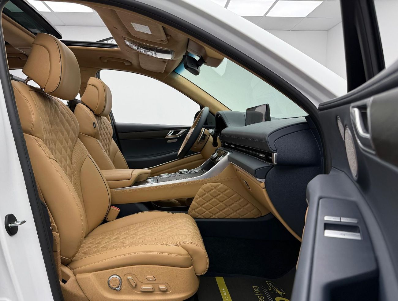 Genesis GV80 2024 Genesis GV80 Royal, 2029 Warranty + Service Pack, Full Genesis Service History, 7 Seater, GCC