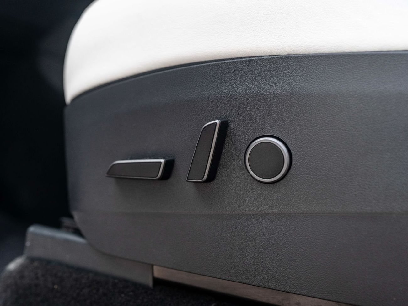 Tesla Model Y Long Range (AWD)