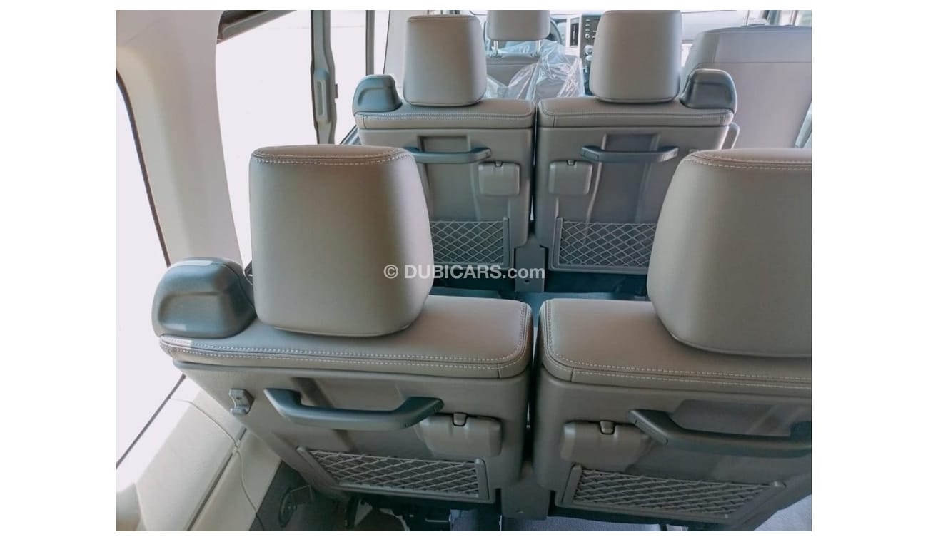 Toyota Hiace TOYOTA HIACE HIGH ROOF 2.8L DSL NEW SHAPE 3 POINT BELT