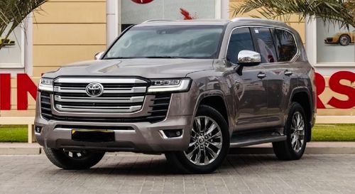 Toyota Land Cruiser 2022 Model VXR Twin Turbo Full Option Red and Black interior New Arrival Very Clean And Perfect Cond