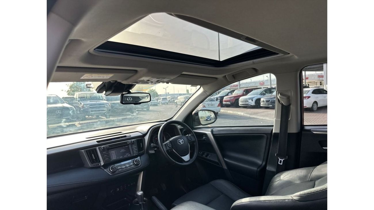Toyota RAV4 EXCELLENT CONDITION | SUNROOF | 2.2L DIESEL | RHD | 2015 | ELECTRIC SEAT | REAR VIEW CAMERA