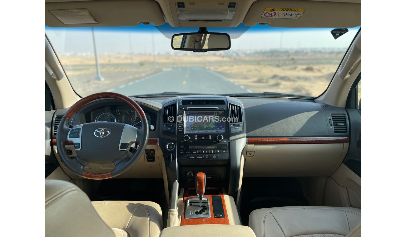 Toyota Land Cruiser Gxr - 60th Anniversary Edition