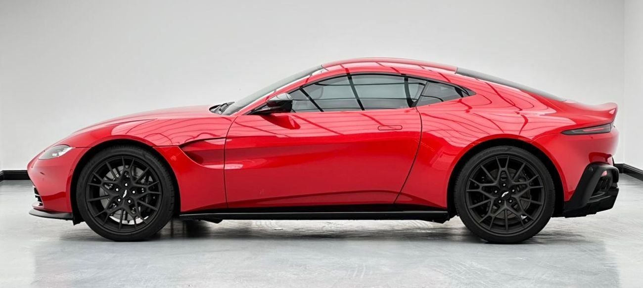 أستون مارتن فانتيج 2022 Aston Martin Vantage V8, 2027 Aston Martin Warranty, 2028 Aston Martin Service Contract, Aston