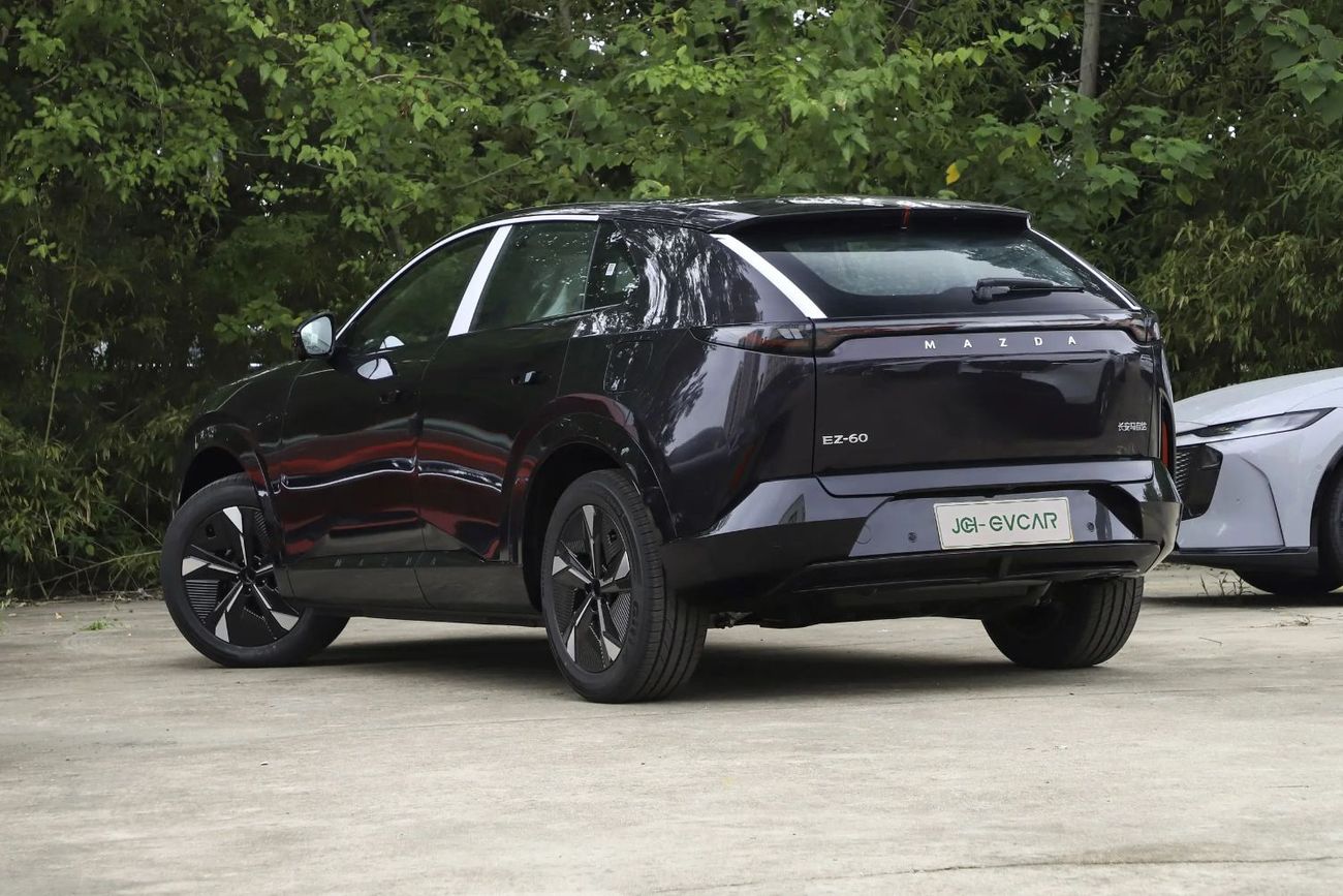 مازدا إي زد 60 Extended Range 200 Max