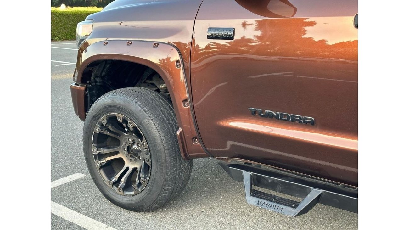 تويوتا تاندرا كروماكس ليميتيد