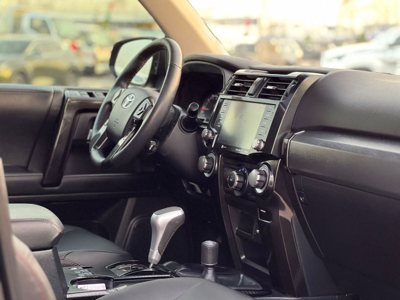 تويوتا فور رنر  2023 Toyota 4Runner Full Option 4.0L V6 - Rear Camera - AWD 4x4 - Sunroof - Leather Se