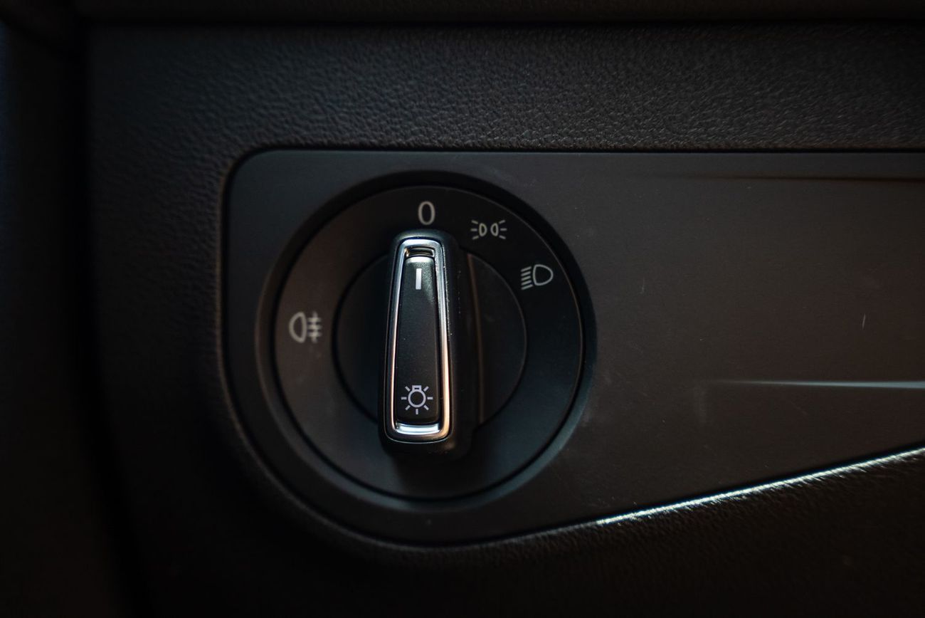 Volkswagen Tiguan Trendline Agency Warranty Full Service History 1.4L 2024 Low Mileage GCC