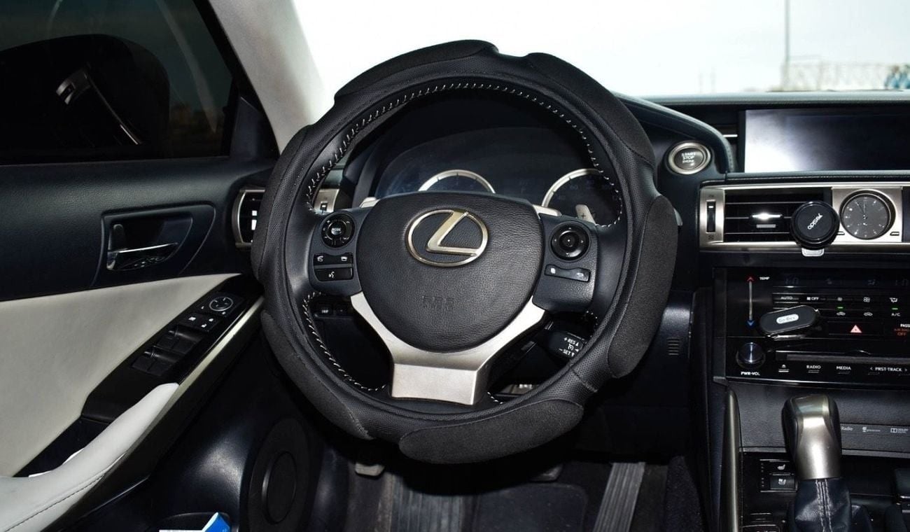 لكزس IS 250