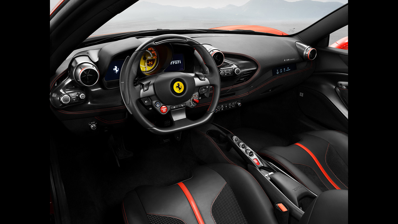 Ferrari F8 Tributo interior - Cockpit