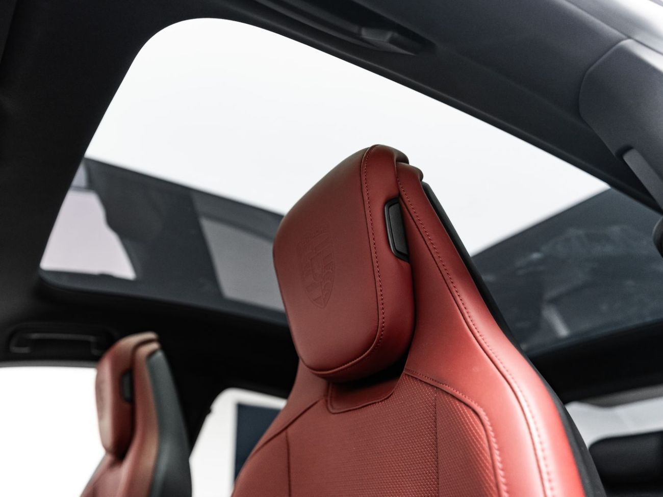 Porsche Taycan Base 2023 Porsche Taycan, September 2026 Porsche Warranty, Full Service History, Low KMs, GCC