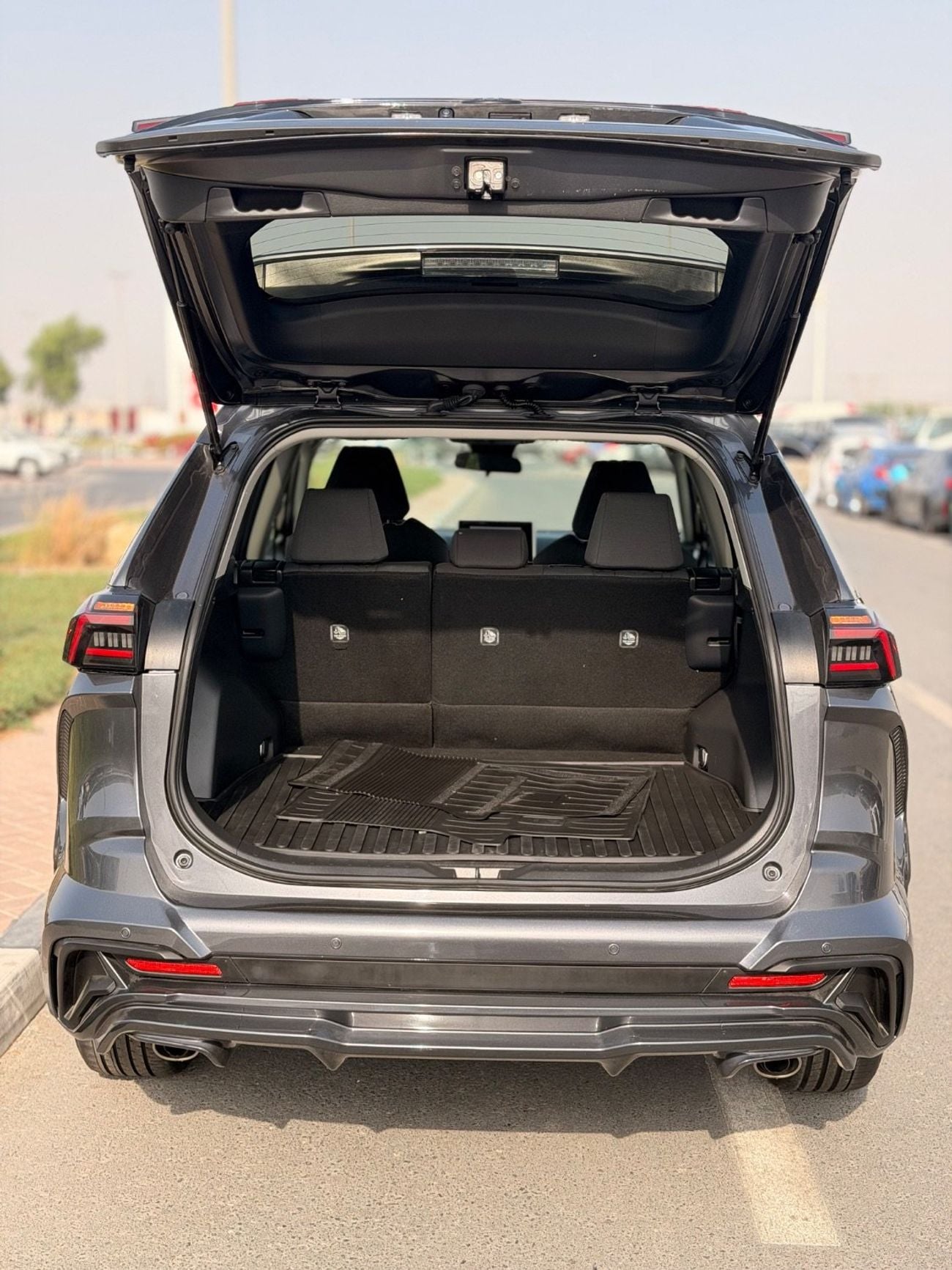 تويوتا راف ٤ Full option 2.5L  XLE 2025