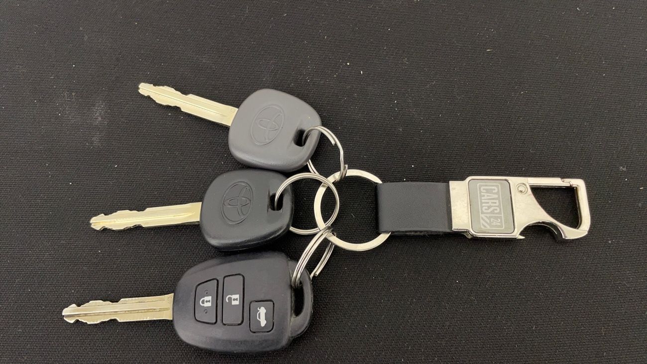 تويوتا يارس SE 1.5 | بدون دفعة مقدمة | اختبار القيادة في المنزل