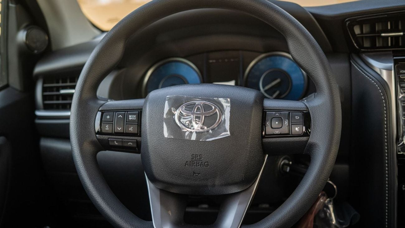 Toyota Fortuner Mid Option 2.7L Petrol 2025YM [FOR EXPORT TO AFRICA ONLY]