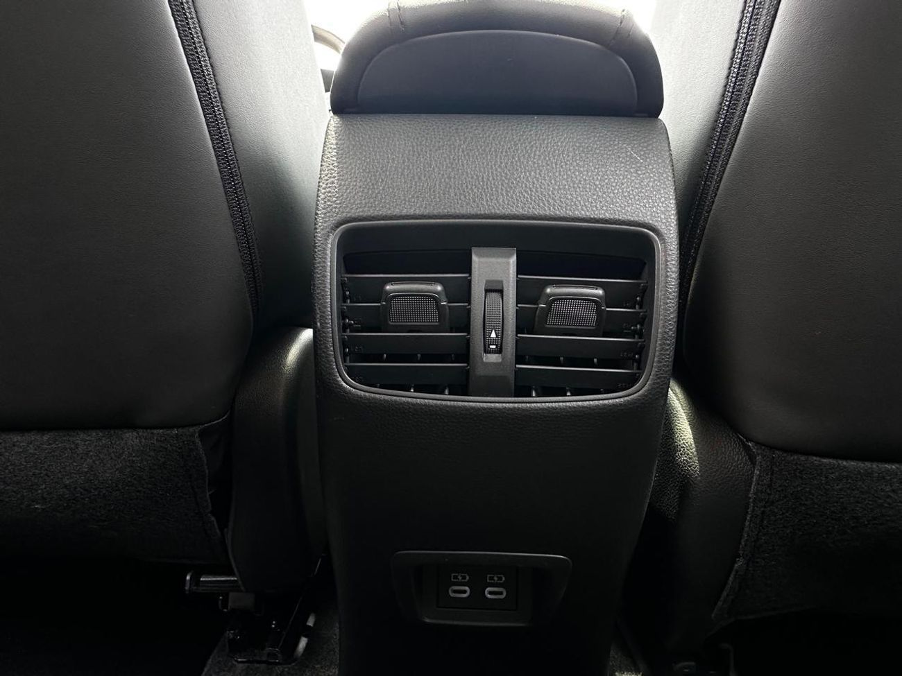 Toyota Corolla Cross TOYOTA COROLLA CROSS LUXURY EDITION 2025 (COLOR AVAILABILITY : WHITE, BLACK, GREY, SILVER)