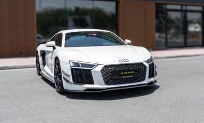 Audi R8 V10 PLUS GCC Specs | Very Clean And Low Mileage | Carbon Package