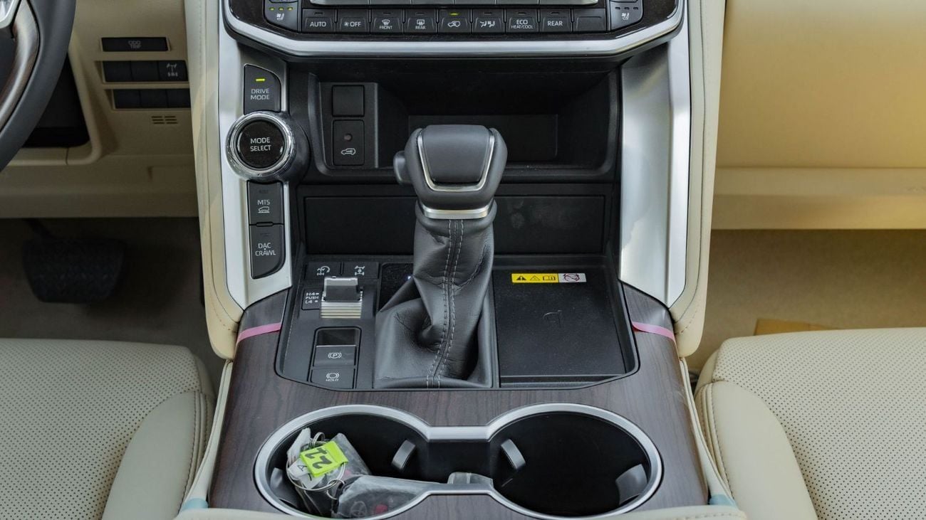 Toyota Land Cruiser 2025 Toyota Land Cruiser 300 GXR 3.5L AT Petrol (Black)