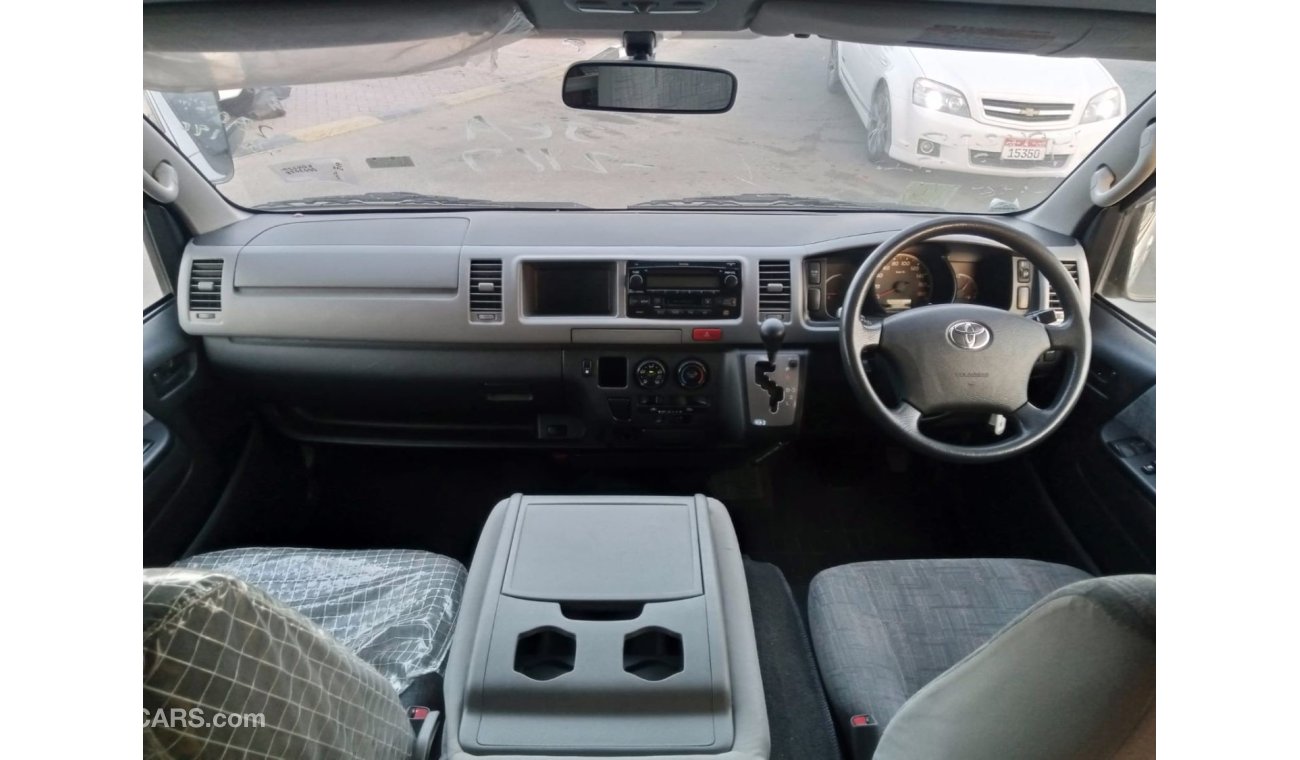Toyota Hiace TOYOTA HIACE RIGHT HAND DRIVE (PM1148)