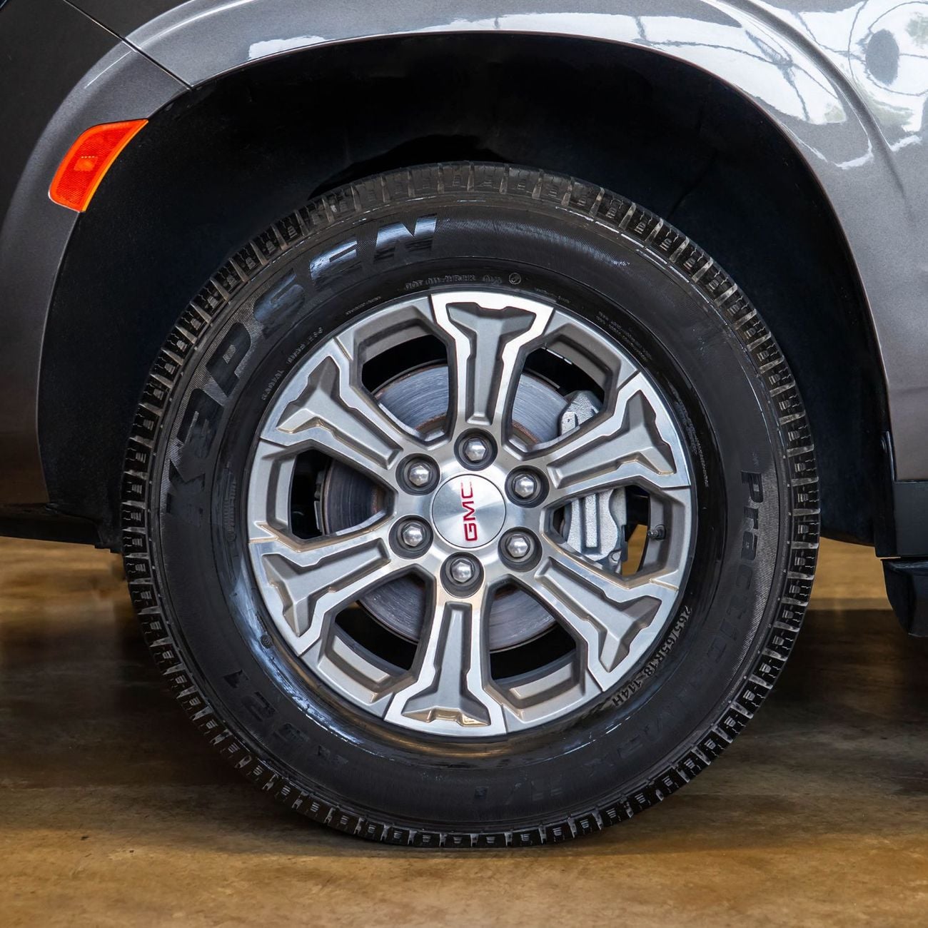 جي أم سي يوكون SLE 5.3L 4WD (9 Seater) AED 2,107 P.M • 0% Downpayment • GMC Yukon XL SLE • 1 Year Warranty