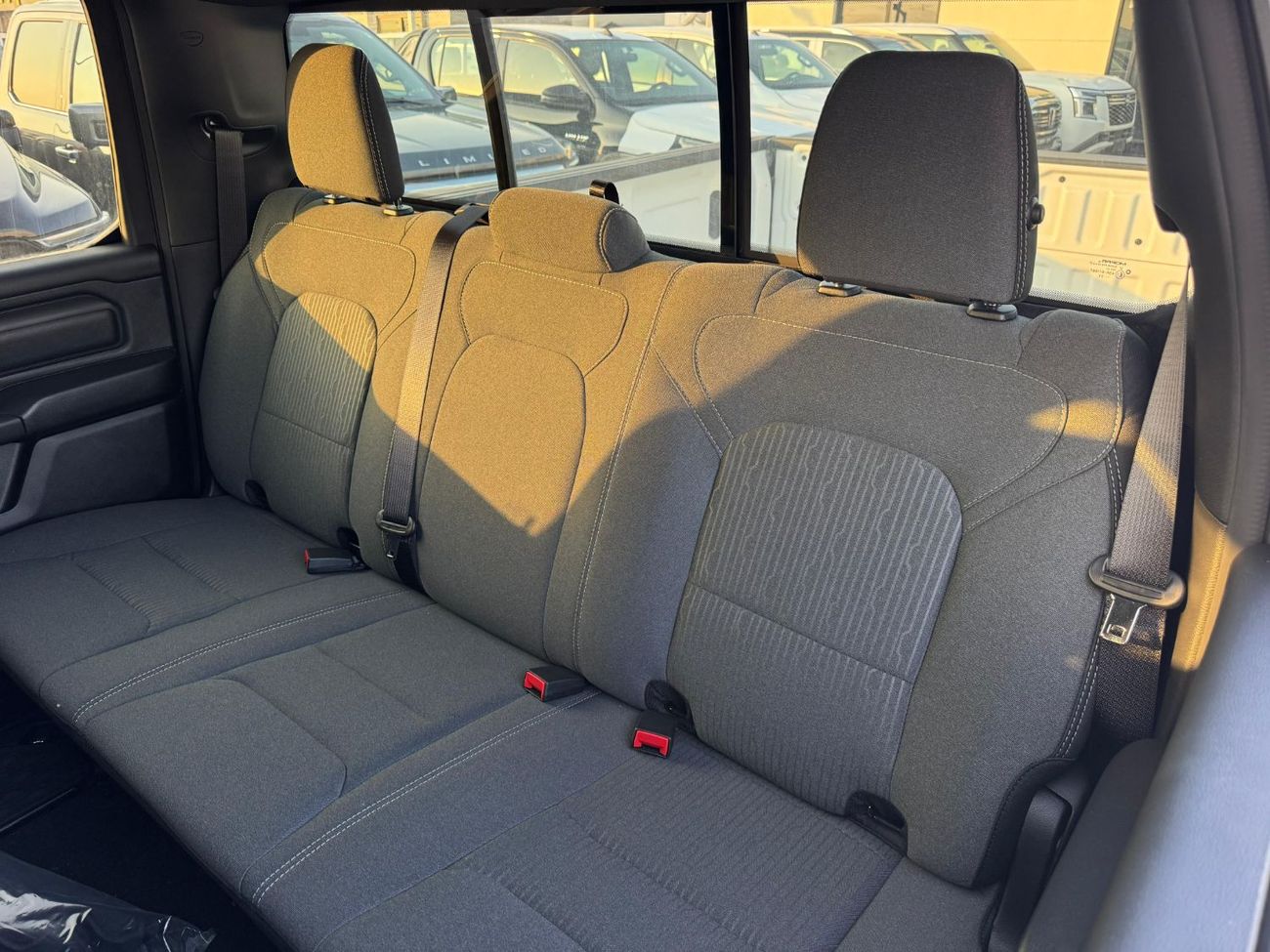 RAM 1500 Hemi 5.7L V8 Petrol 4WD 2023 Export Price @ 175,000 AED