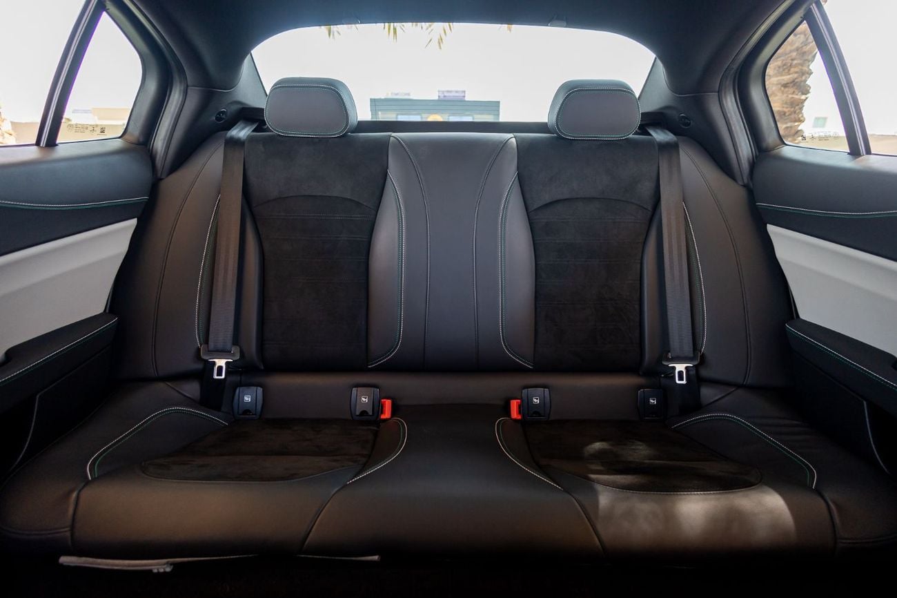 ألفا روميو جوليا Quadrifoglio 2.9L (510 HP)