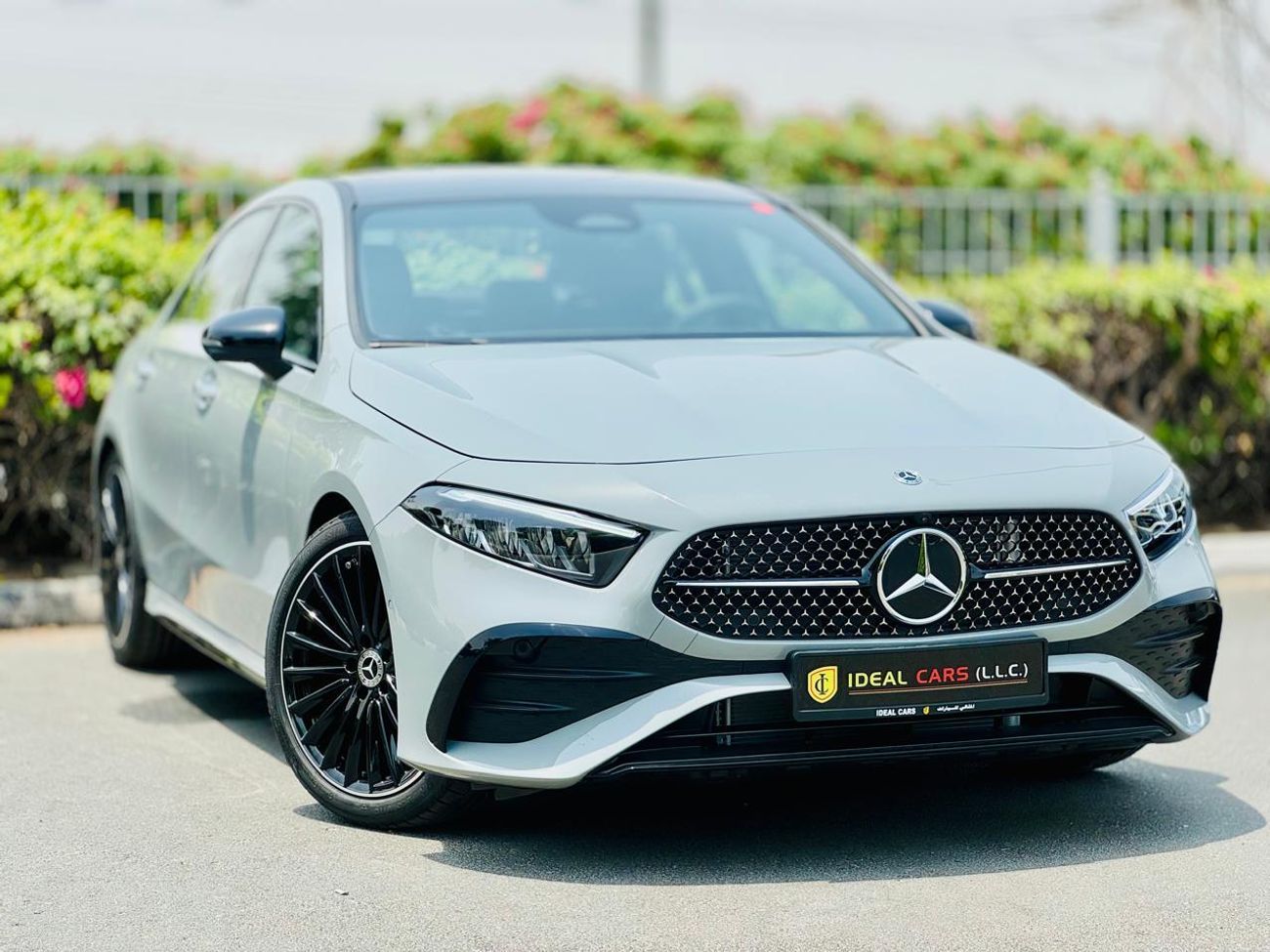 Mercedes-Benz A 200 AMG MERCEDES BENZ A200  |GCC SPECS | GARGASH CAR UNDER 5 YEARS WARRANTY