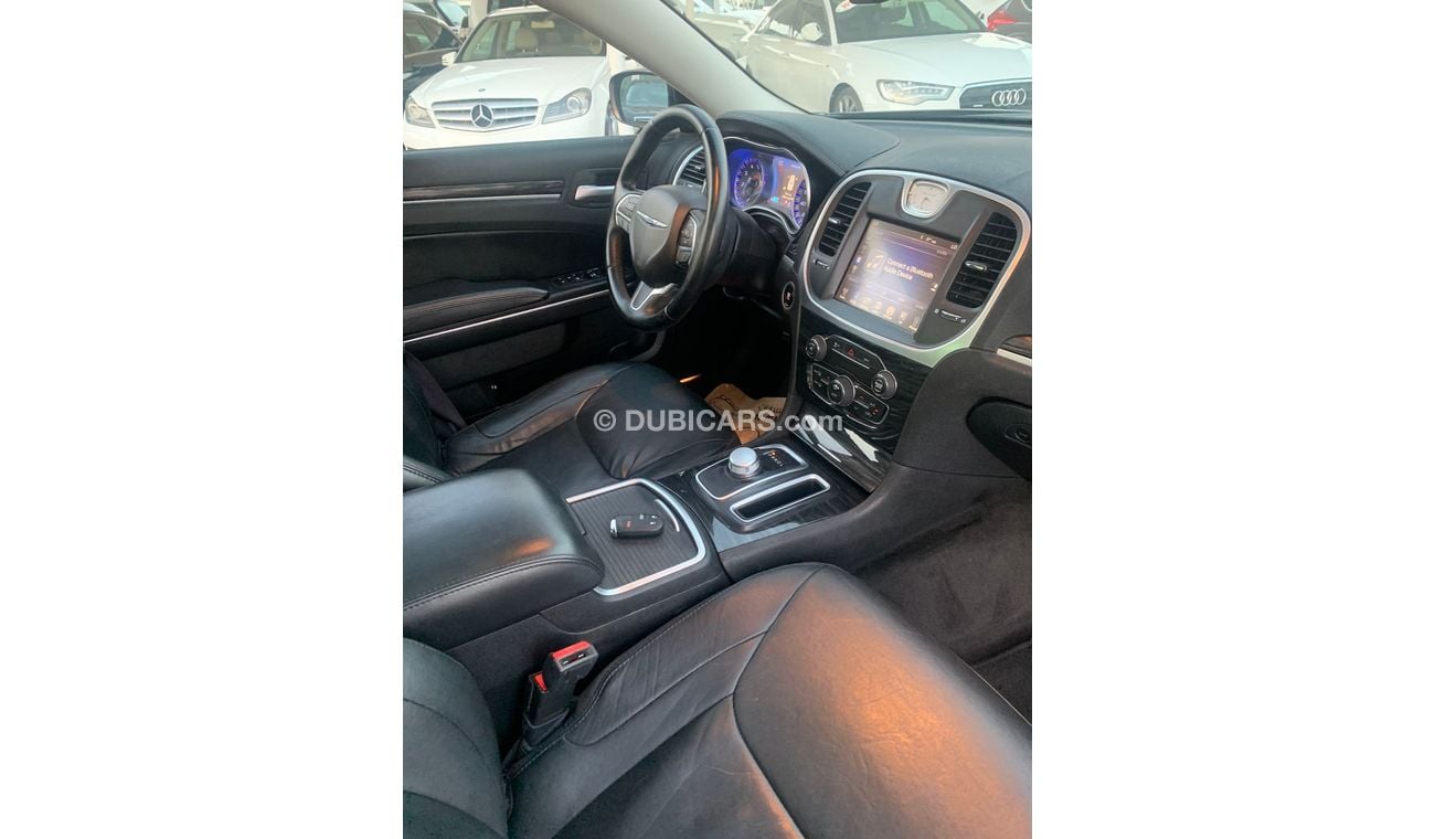 Chrysler 300C Chrysler C300_2016_Excellent_Condition _Full option
