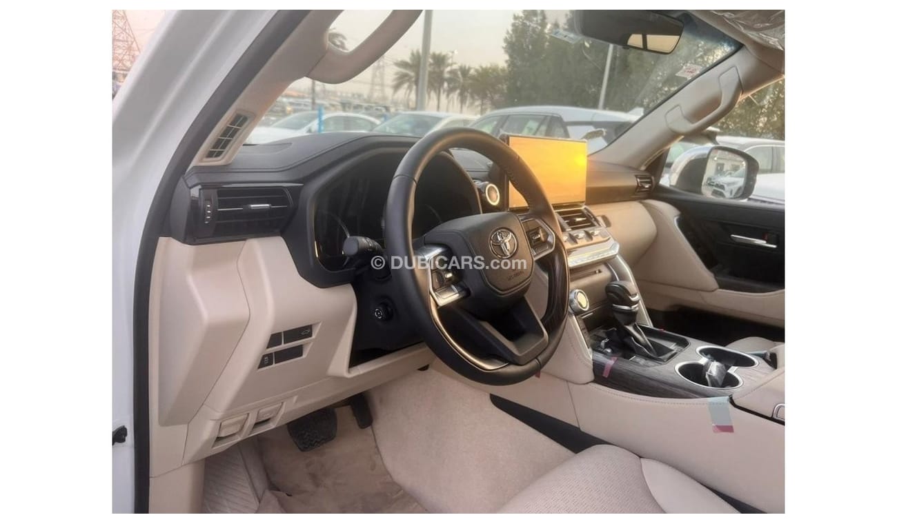 تويوتا لاند كروزر Toyota Land Cruiser VX 2022 Model 3.5L Petrol  White  Color