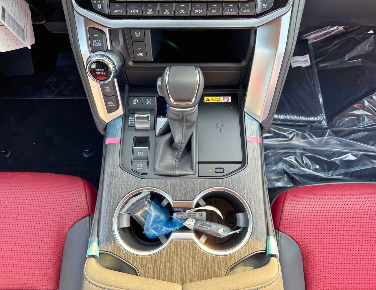 تويوتا لاند كروزر VXR / TOP VARIANT / 3.5L PETROL / 360*CAMERA / HEADUP DISPLAY / FULL OPTION (CODE# VXR31H)