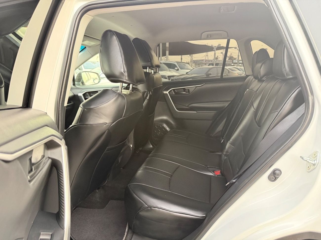 Toyota RAV4 2020 LE KEY START 4x4 CANADA SPEC