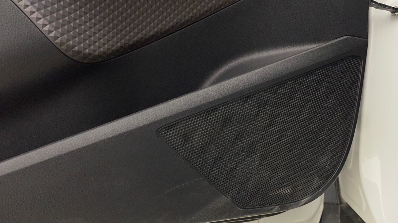 تويوتا CHR VX 1.8 | بدون دفعة مقدمة | اختبار القيادة في المنزل