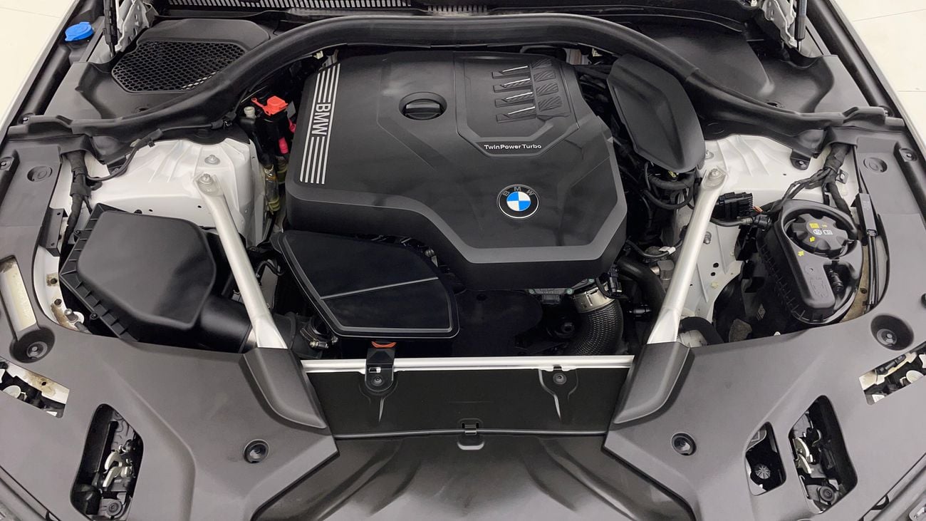 بي أم دبليو 520i JOY EDITION 2 | بدون دفعة مقدمة | اختبار القيادة في المنزل