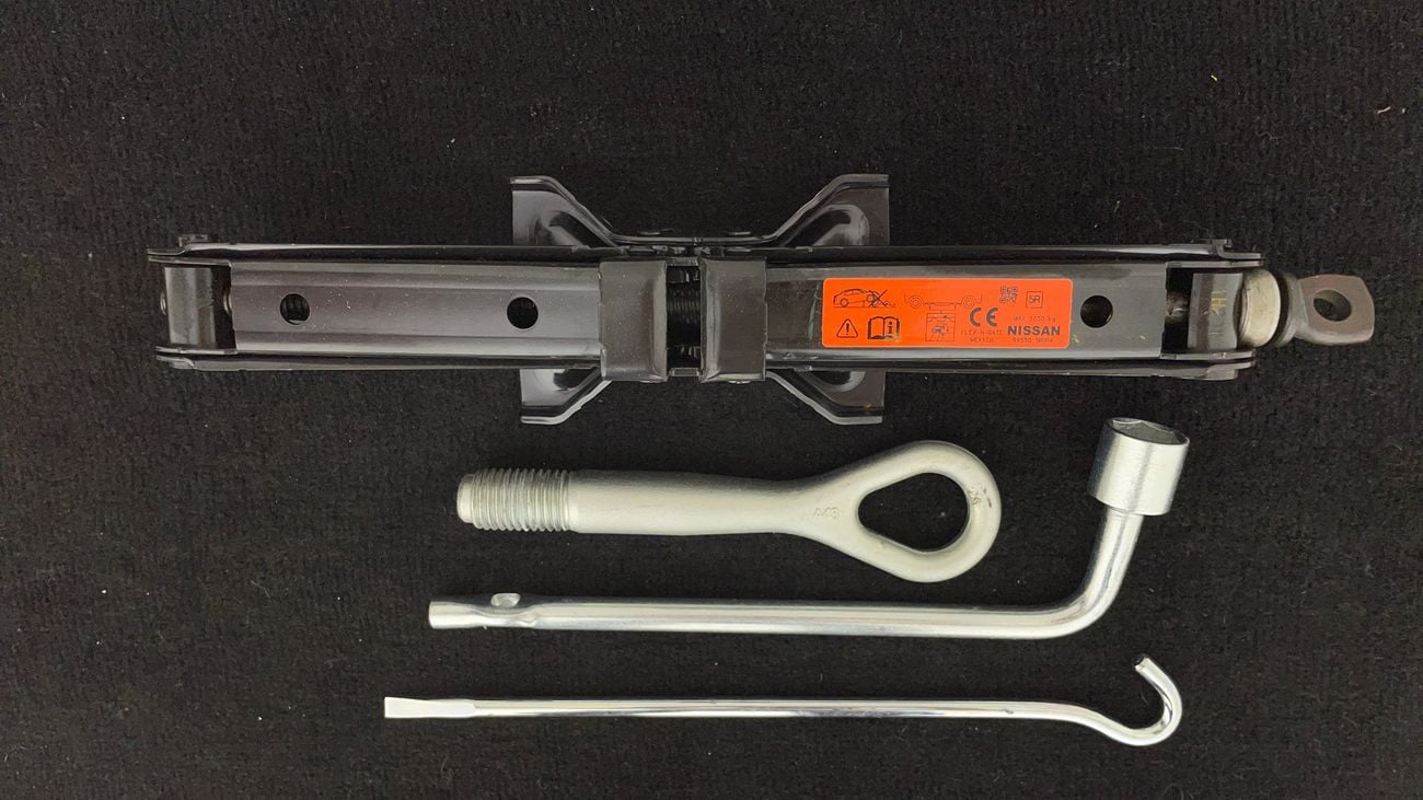 Nissan Kicks SV 1.6 | Zero Down Payment | Free Home Test Drive