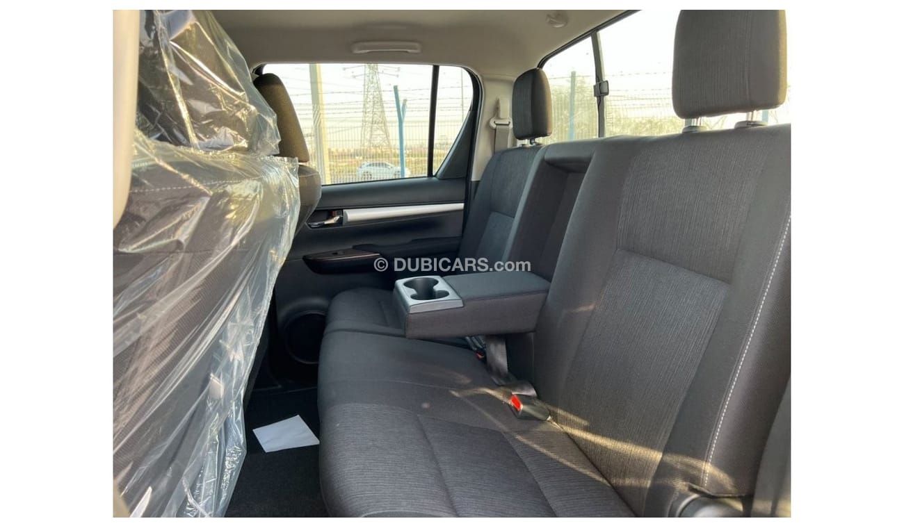 Toyota Hilux S GLX Double Cab 2.8L 4-Cyl Diesel (Full-Option)