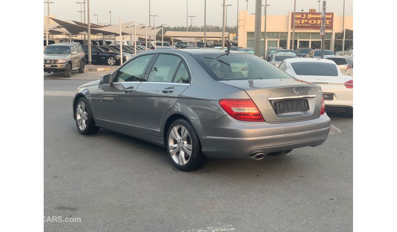 مرسيدس بنز C200 Mercedes C200_Gcc_2013_Excellent_Condihion _Full option