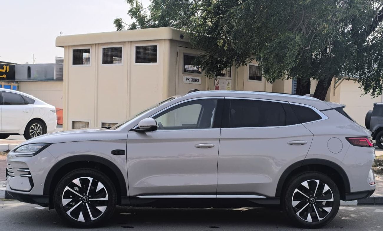 BYD Song Plus FWD BYD Song Plus DM-i With Smart Driving  112 km EV 2025 Model Range Brand New