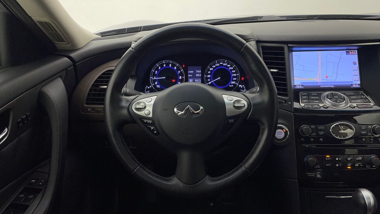 إنفينيتي QX70 LUXURY 3.7 | بدون دفعة مقدمة | اختبار القيادة في المنزل