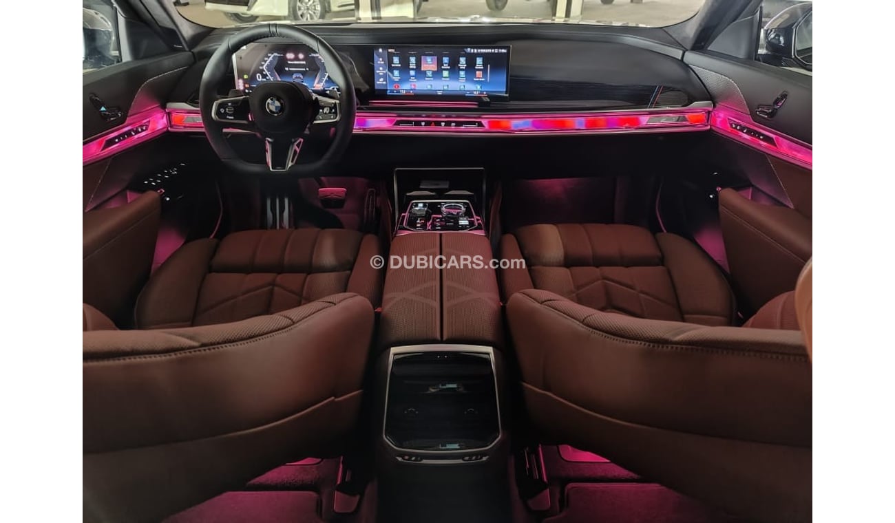 BMW 735 i M Sport 5 years Warranty & Service 2023 GCC