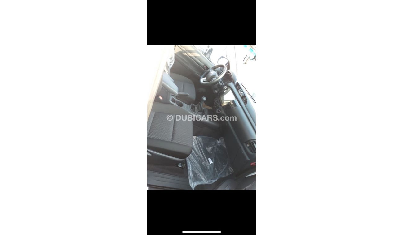 Toyota Hilux 2.4L, Diesel, Wide body,M/T,