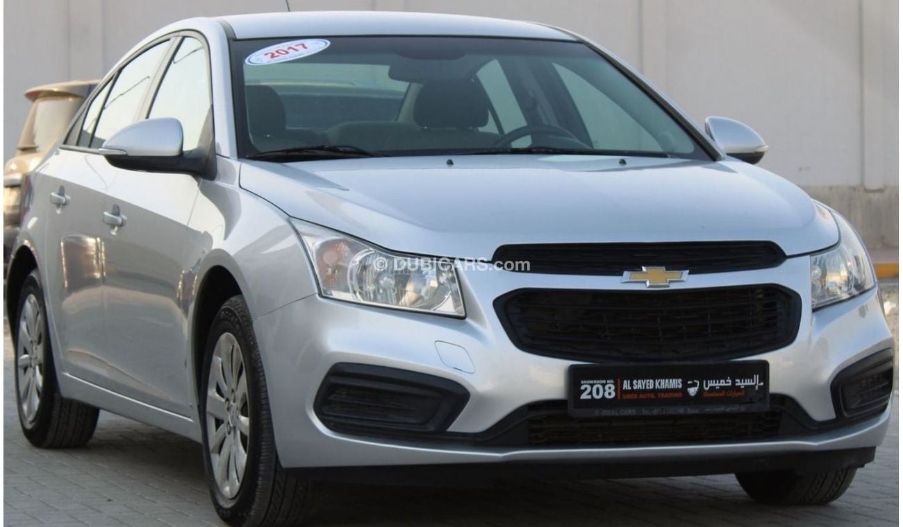 Chevrolet Cruze LS LS Chevrolet Cruze 2017, GCC, in excellent condition, without accidents