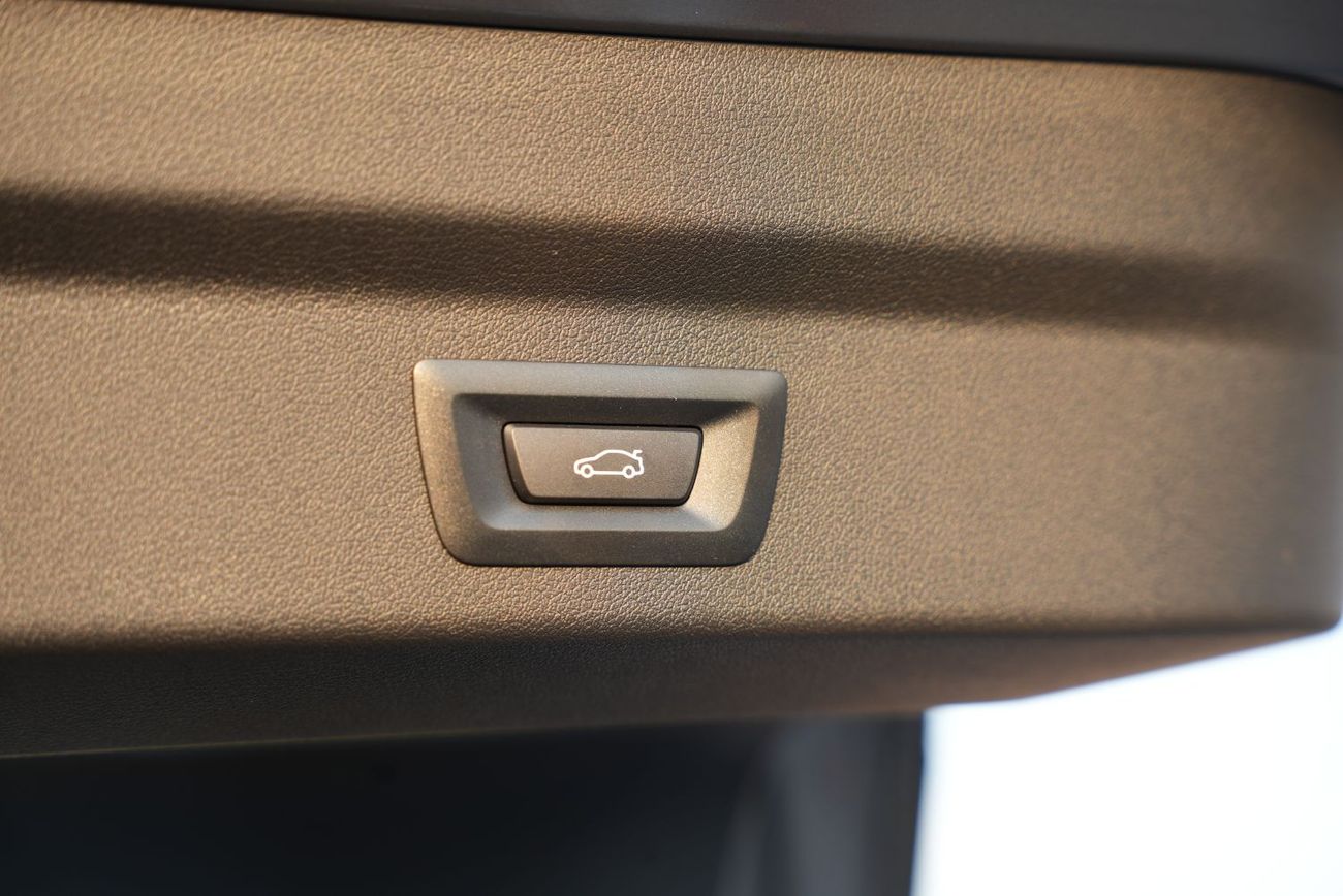 بي أم دبليو X2 2026 BMW X2 S-Drive 25i M 2.0T FWD 0Km