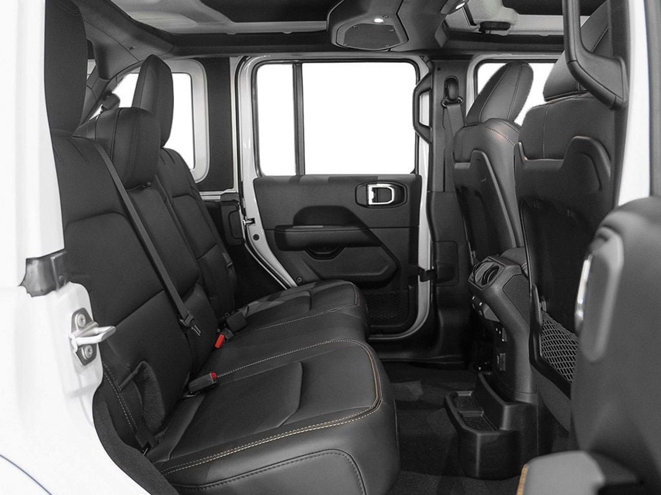 جيب رانجلر Unlimited Sahara 2.0L A/T