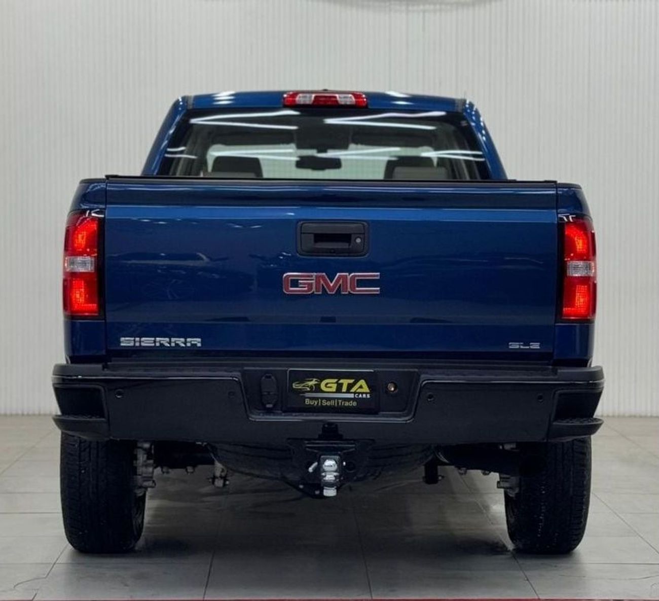 GMC Sierra 6.0L V8 2500HD SLE 2018 GMC Sierra 2500HD SLE, Warranty, Full GMC Service History, Very Low Kms, GCC