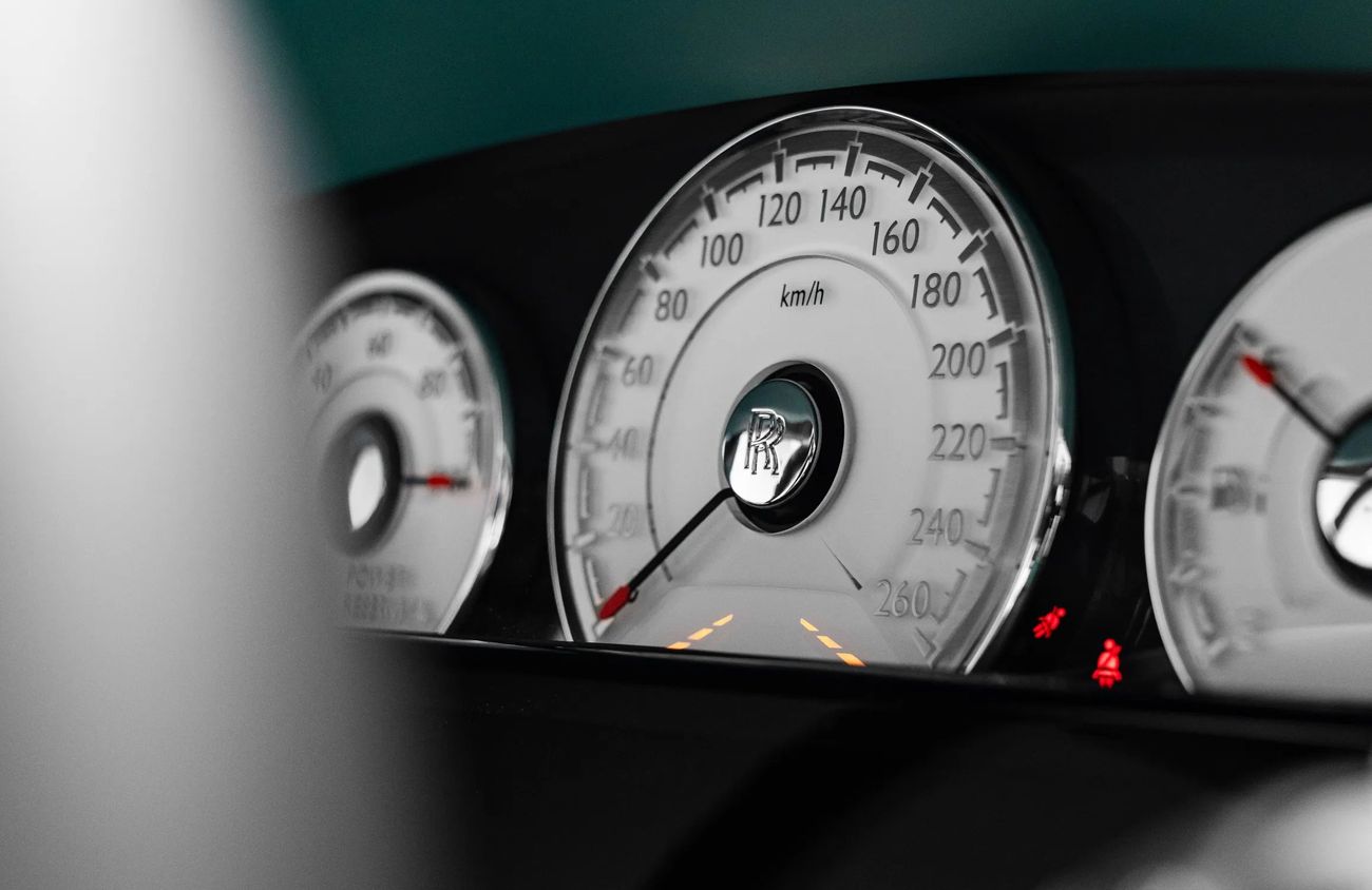 رولز رويس داون 6.6L V12 Twin-Turbocharged Engine