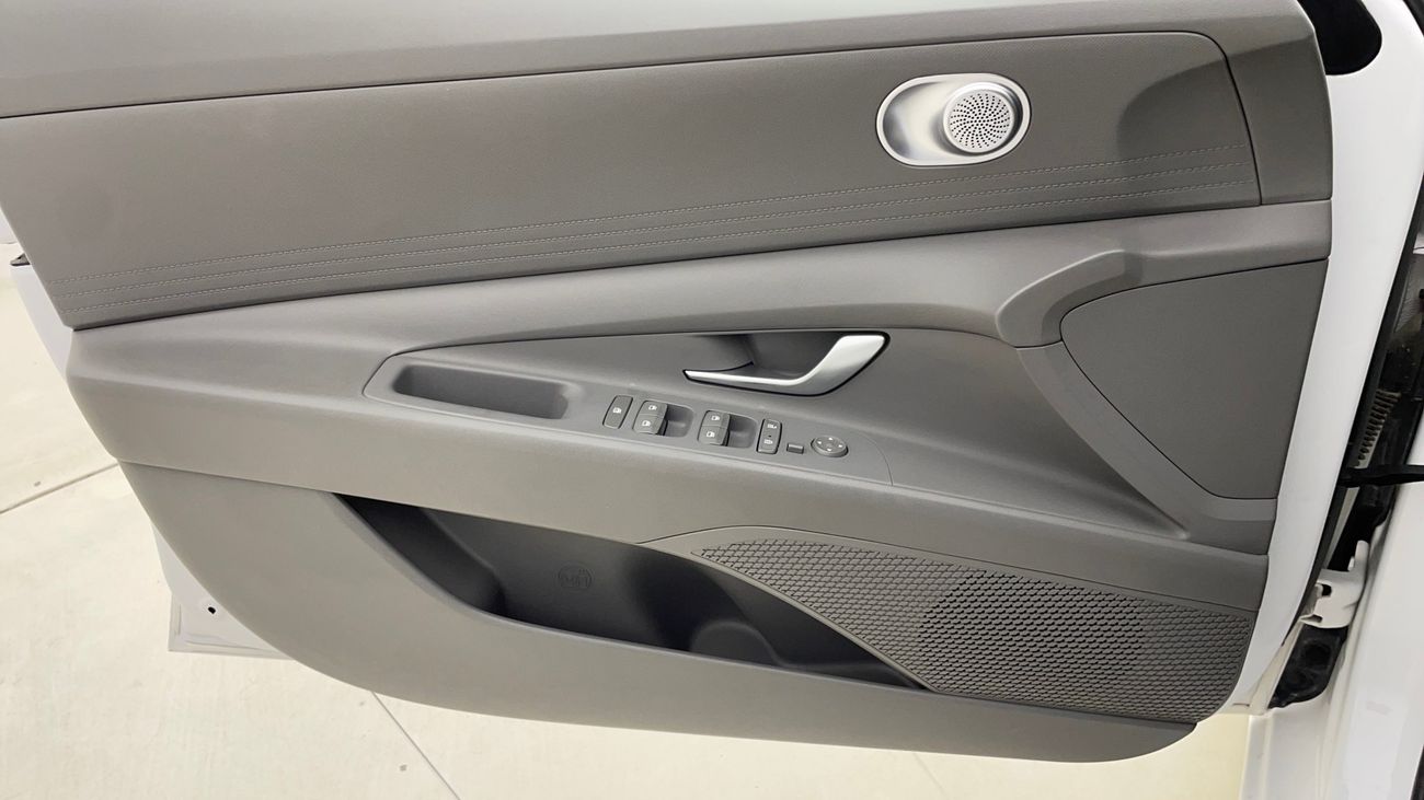 Hyundai Elantra SMART 1.6 | Zero Down Payment | Home Test Drive